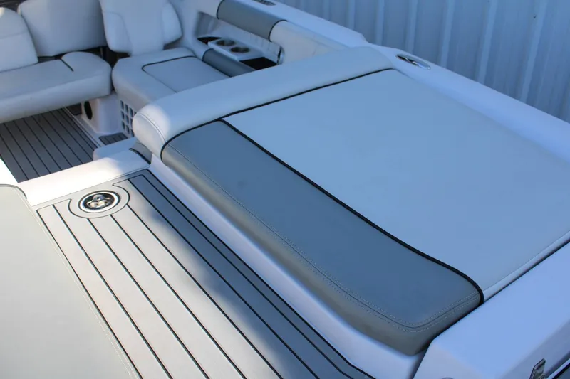 Slide: The Image of Nautique 236 2007 - 16