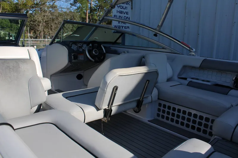 Slide: The Image of Nautique 236 2007 - 9