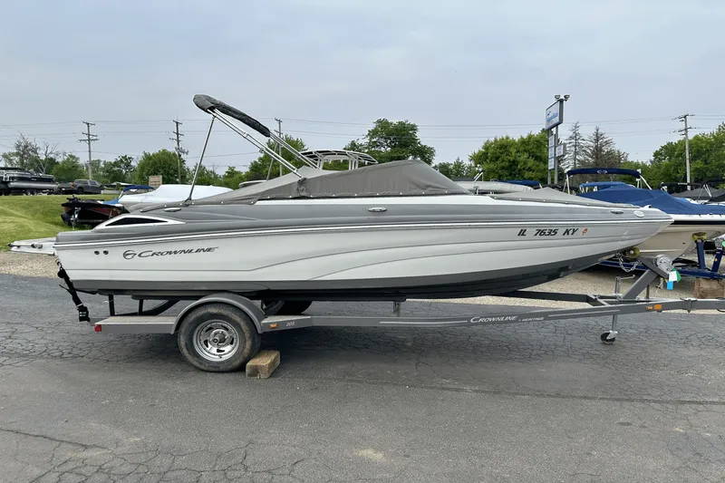 Slide: The Image of Crownline Boats 205 SS 2019 - 2