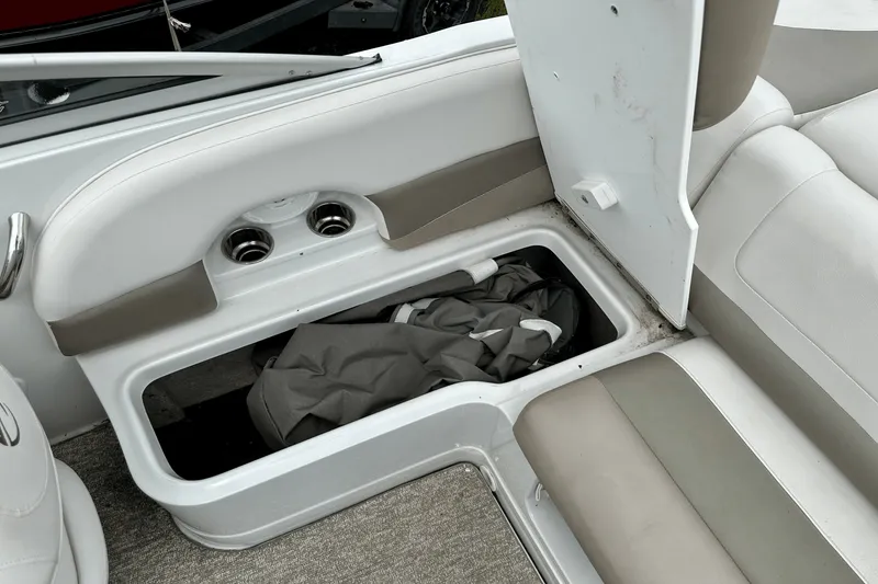 Slide: The Image of Crownline Boats 205 SS 2019 - 25