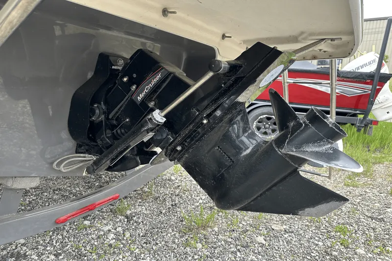 Slide: The Image of Crownline Boats 205 SS 2019 - 35