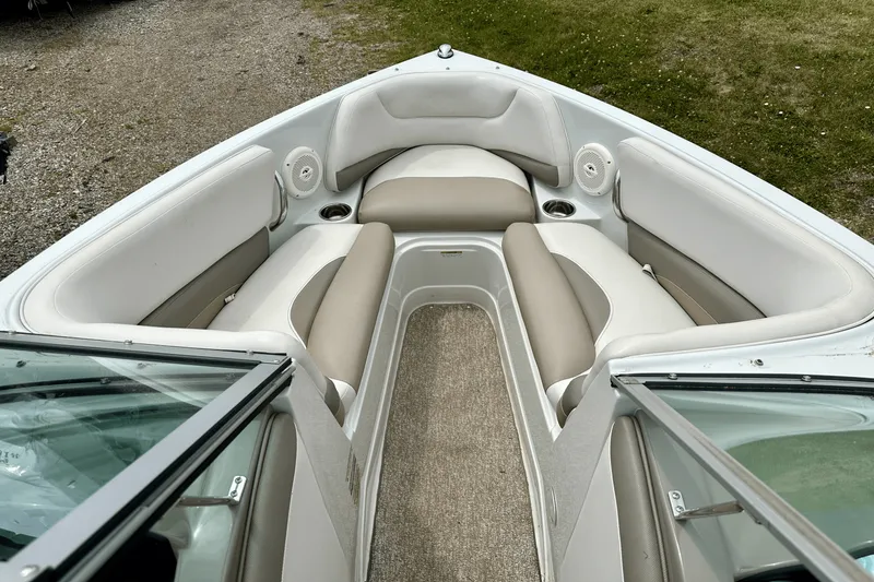 Slide: The Image of Crownline Boats 205 SS 2019 - 6