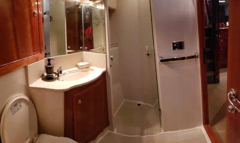 Slide: The Image of Riviera 58 Enclosed Flybridge 2004 - 66