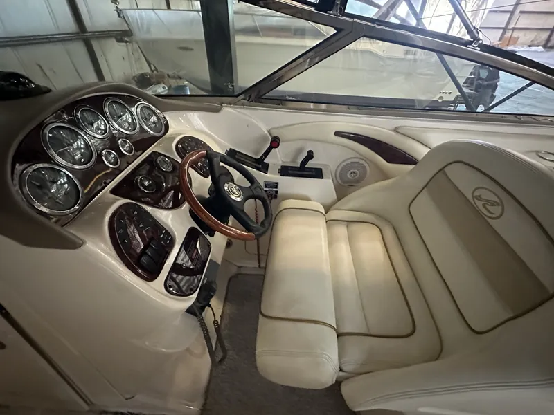 Slide: The Image of Sea Ray 290 BOW RIDER 2002 - 17