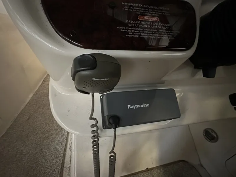 Slide: The Image of Sea Ray 290 BOW RIDER 2002 - 20