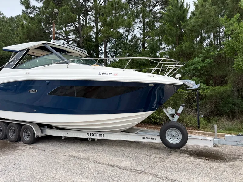 Slide: The Image of Sea Ray 320 SUNDANCER 2020 - 4