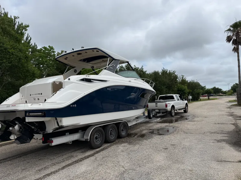 Slide: The Image of Sea Ray 320 SUNDANCER 2020 - 5