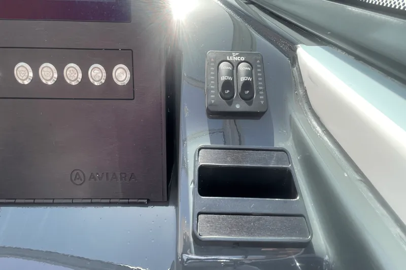 Slide: The Image of Aviara AV32 OB 2022 - 37