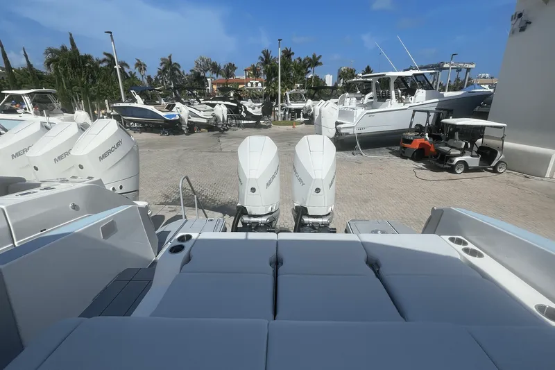 Slide: The Image of Aviara AV32 OB 2022 - 45