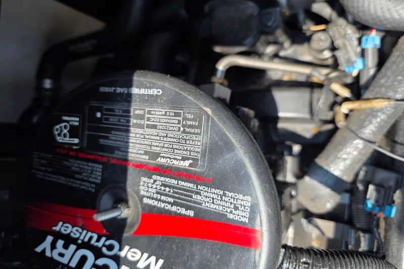 Slide: The Image of Sea Ray 195 SPORT 2006 - 16