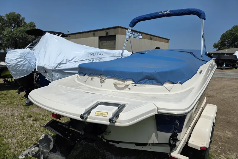 Slide: The Image of Sea Ray 195 SPORT 2006 - 2