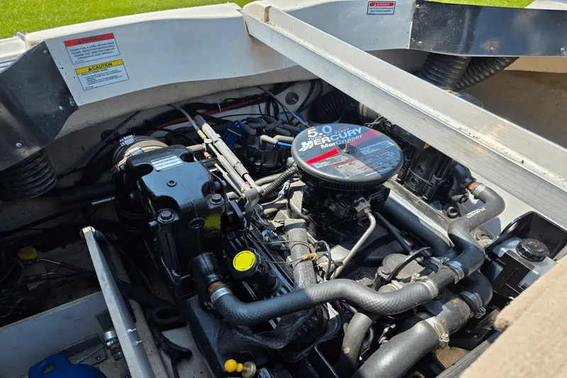 Slide: The Image of Sea Ray 195 SPORT 2006 - 3