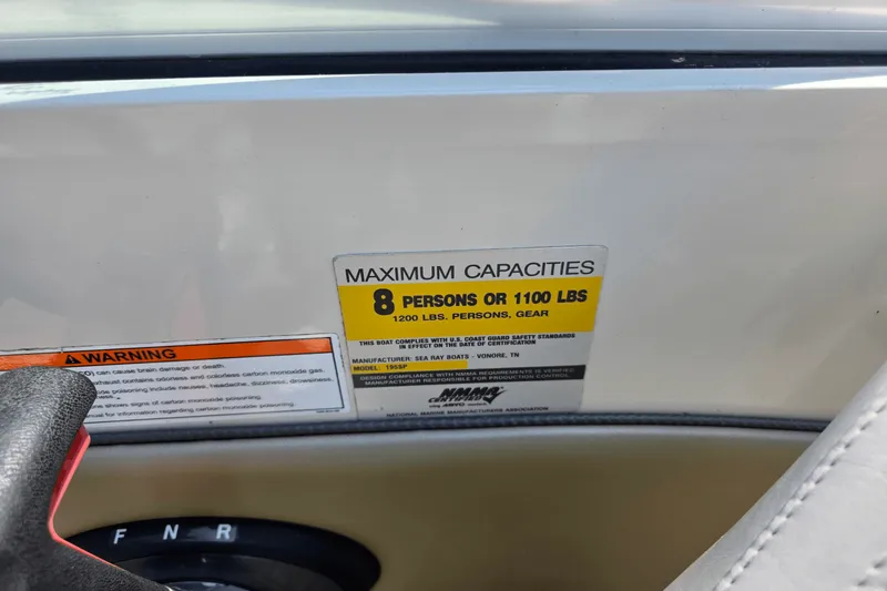 Slide: The Image of Sea Ray 195 SPORT 2006 - 7