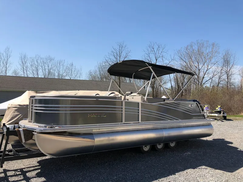 Slide: The Image of Harris Grand Mariner 230 2018 - 1