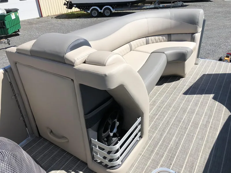 Slide: The Image of Harris Grand Mariner 230 2018 - 10