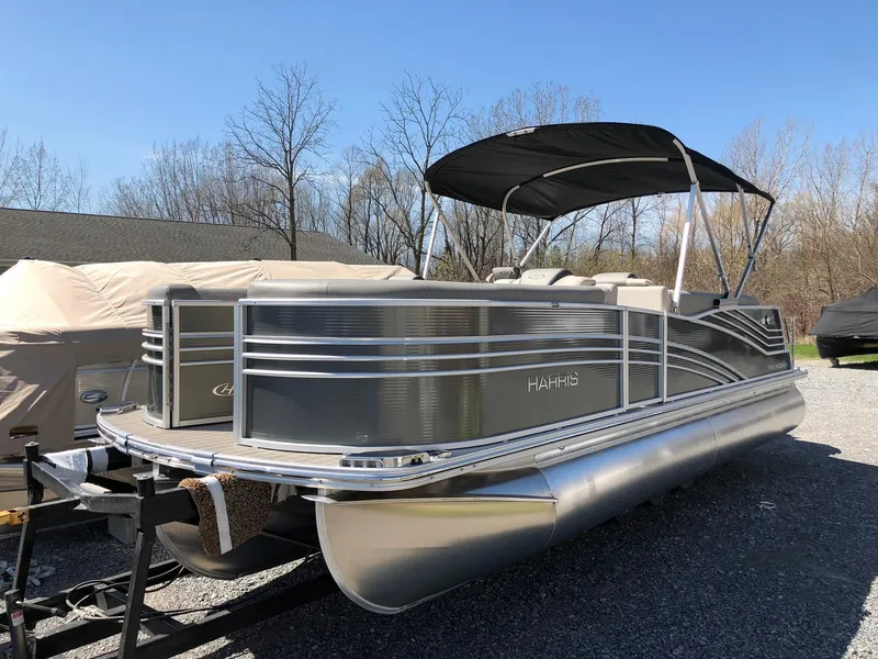 Slide: The Image of Harris Grand Mariner 230 2018 - 2