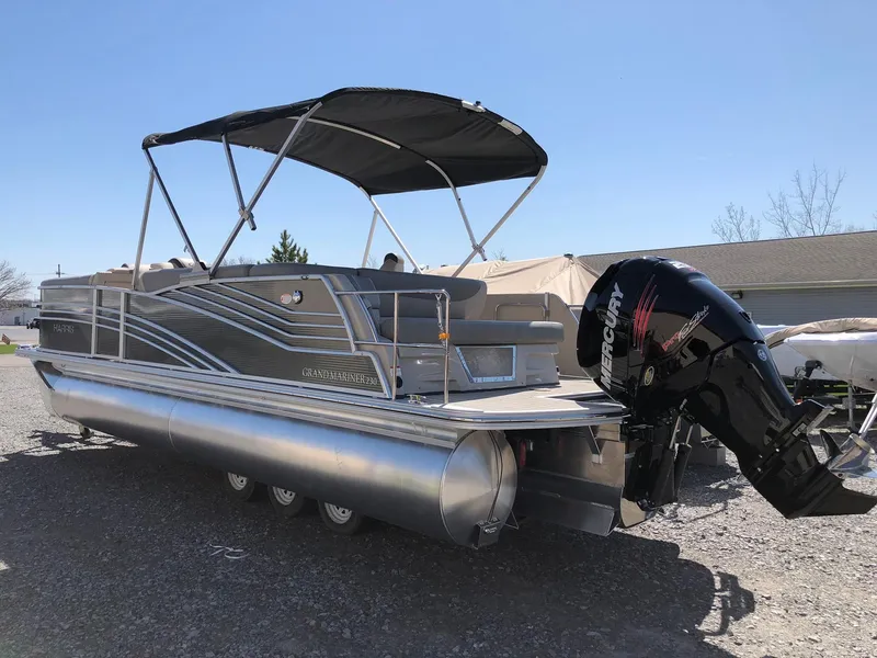 Slide: The Image of Harris Grand Mariner 230 2018 - 3