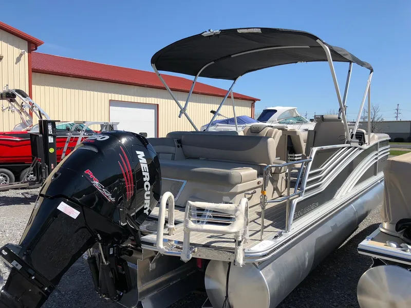 Slide: The Image of Harris Grand Mariner 230 2018 - 4