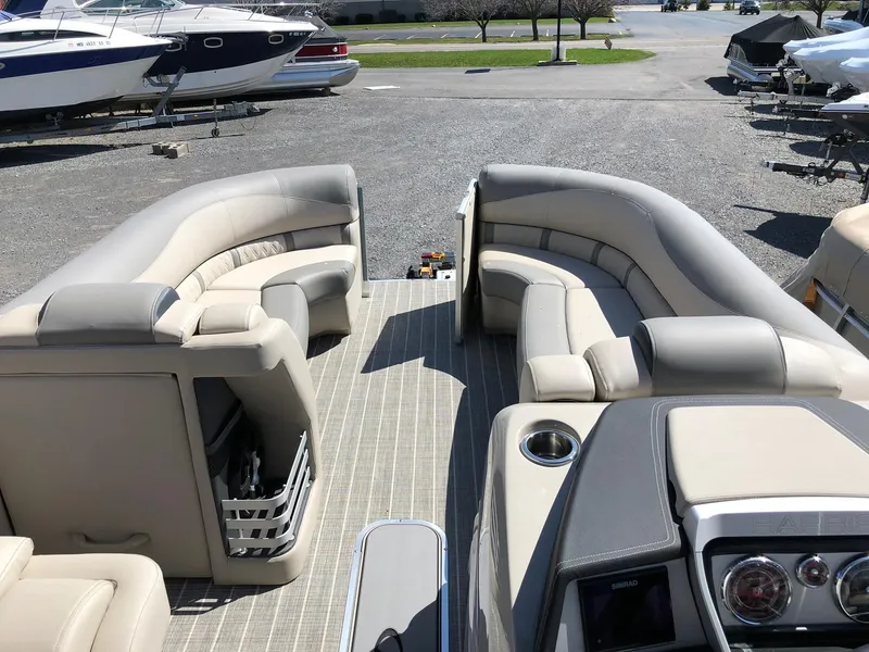 Slide: The Image of Harris Grand Mariner 230 2018 - 9