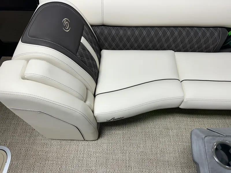 Slide: The Image of Barletta Lusso 2025 - 72