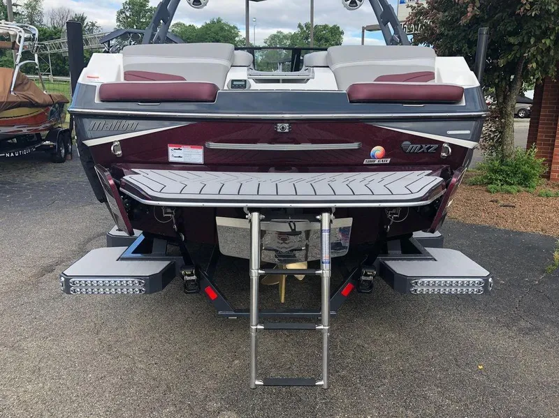 Slide: The Image of Malibu Wakesetter 22 MXZ 2018 - 25