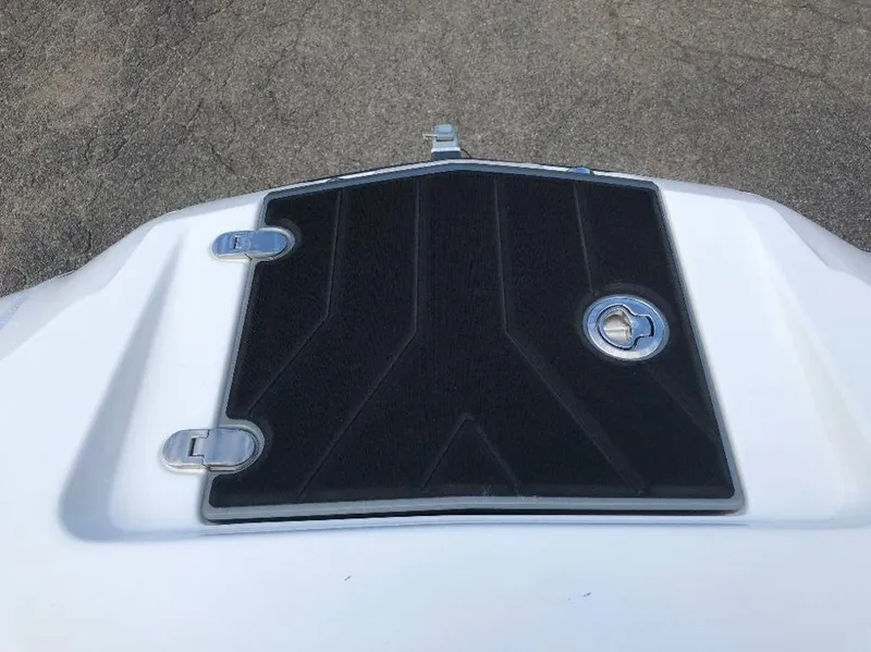 Slide: The Image of Malibu Wakesetter 22 MXZ 2018 - 37