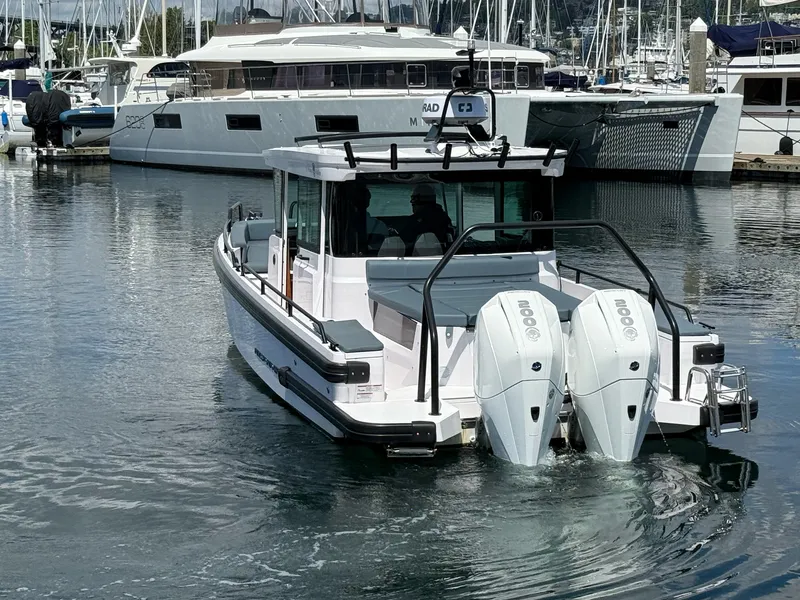 Slide: The Image of Axopar 28 CABIN 2022 - 11