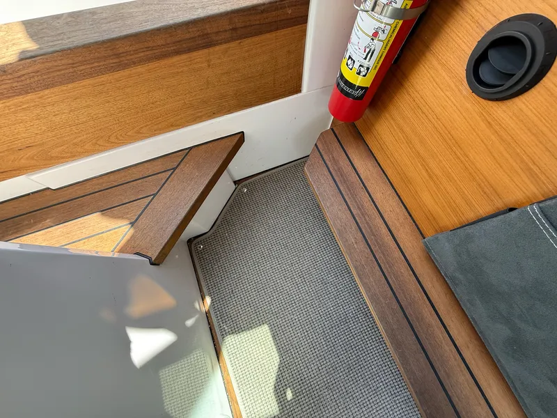 Slide: The Image of Axopar 28 CABIN 2022 - 68