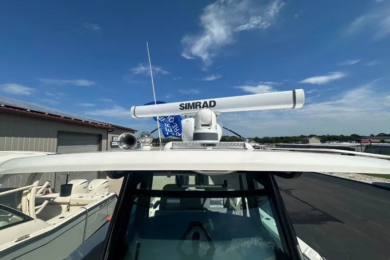 Slide: The Image of Boston Whaler 330 Outrage 2024 - 24