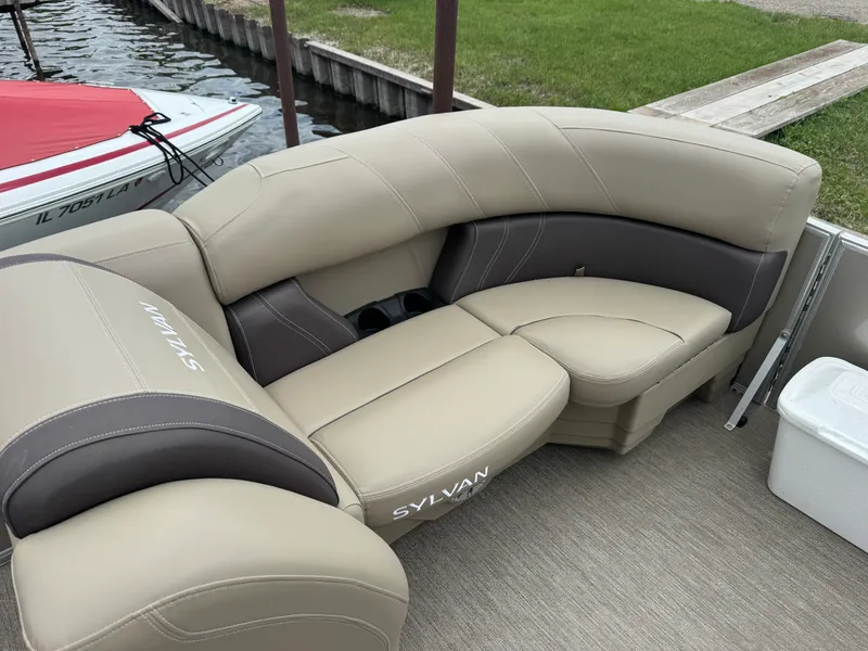Slide: The Image of Sylvan 8522 MIRAGE CRUISE 2021 - 9