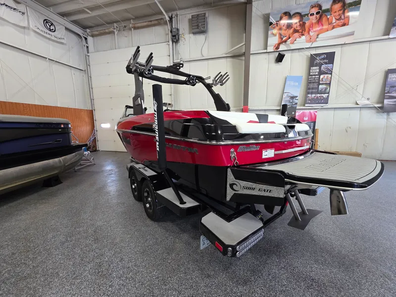 Slide: The Image of Malibu 22VLX 2018 - 2