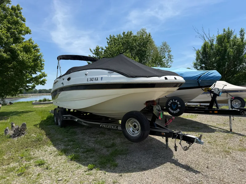 The Image of Chaparral 252 SUNSESTA 2005 - 0