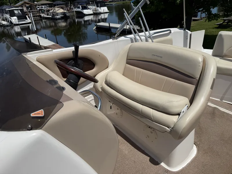 Slide: The Image of Chaparral 252 SUNSESTA 2005 - 6