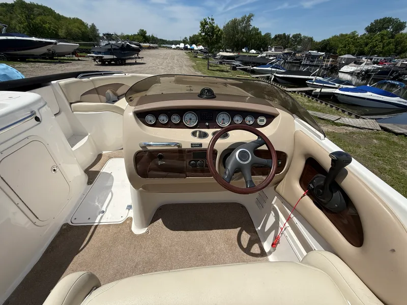 Slide: The Image of Chaparral 252 SUNSESTA 2005 - 9