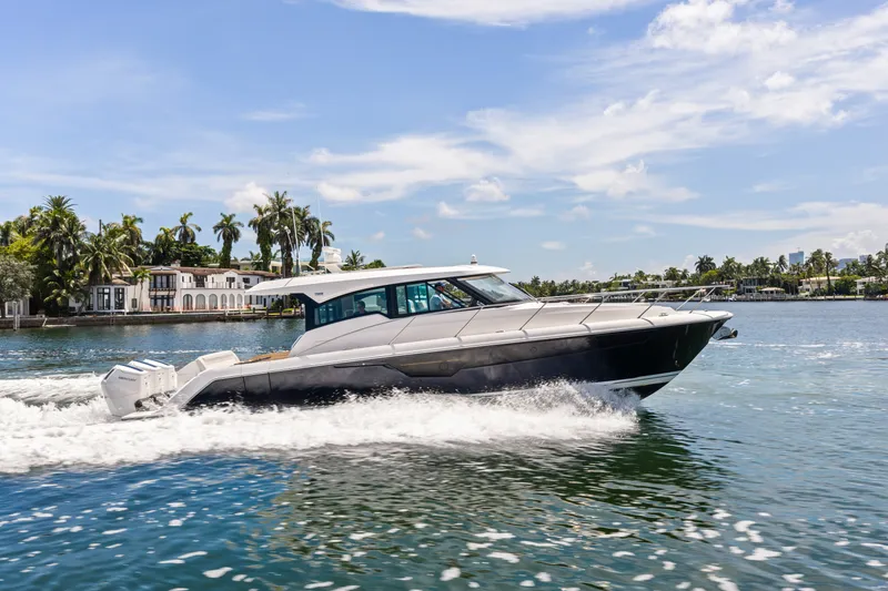 The Image of Tiara Yachts 48 2024 - 0