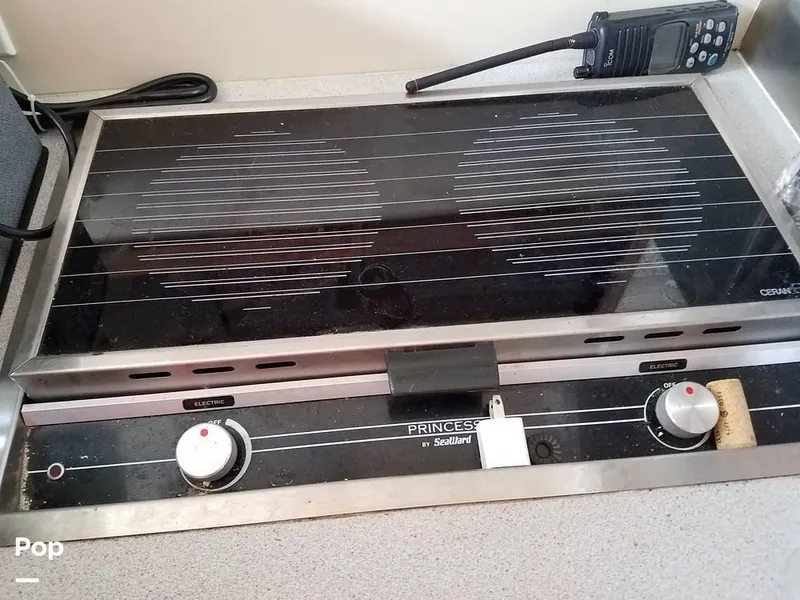 Slide: The Image of 1990 Trojan 8.6 Meter for sale in Philadelphia, PA - 37