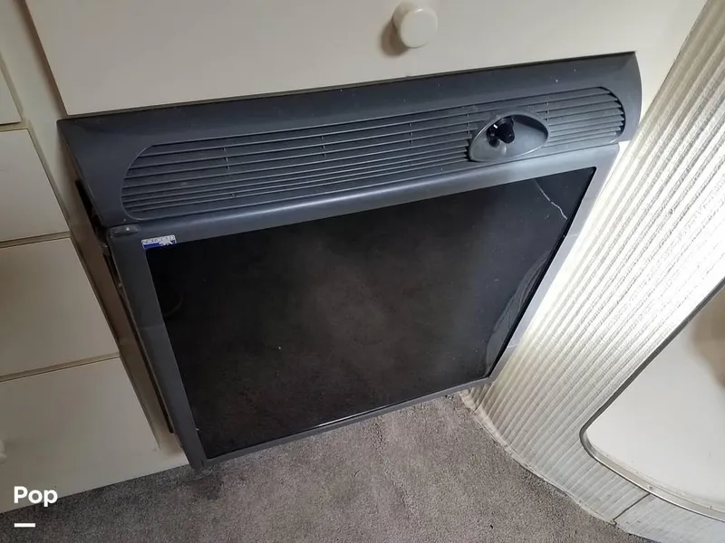 Slide: The Image of 1990 Trojan 8.6 Meter for sale in Philadelphia, PA - 39