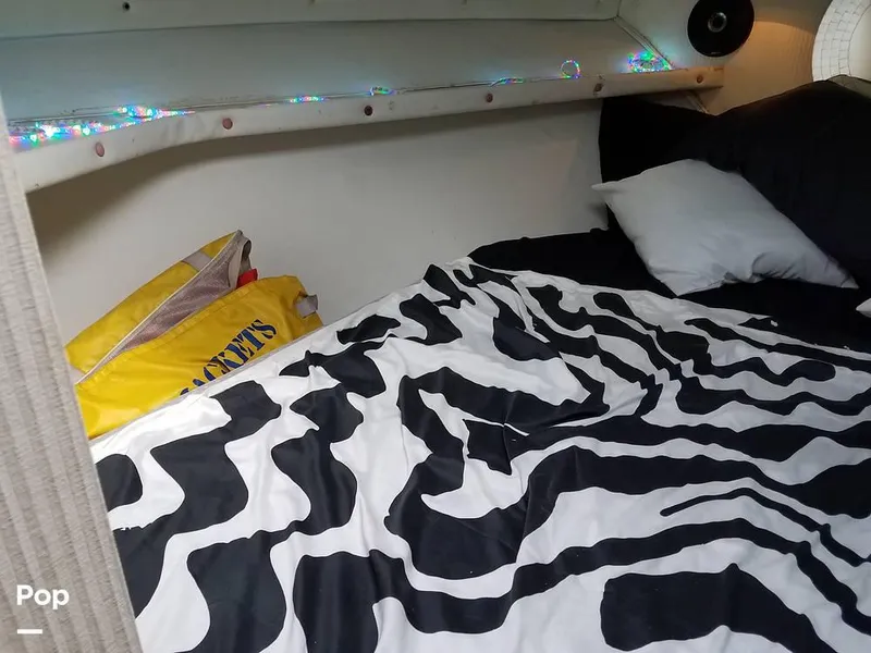 Slide: The Image of 1990 Trojan 8.6 Meter for sale in Philadelphia, PA - 50