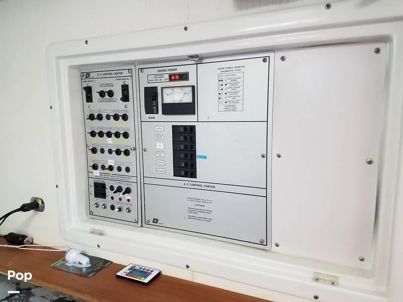 Slide: The Image of 1990 Trojan 8.6 Meter for sale in Philadelphia, PA - 58