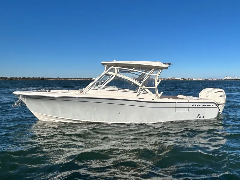 The Image of Grady-White Freedom 285 2026 - 0