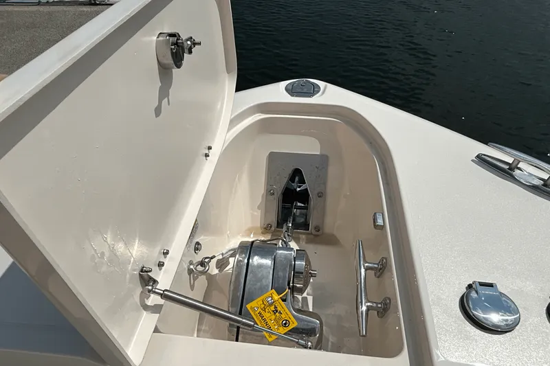 Slide: The Image of Grady-White Freedom 285 2026 - 13