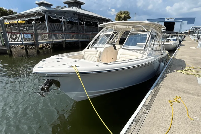 Slide: The Image of Grady-White Freedom 285 2026 - 26