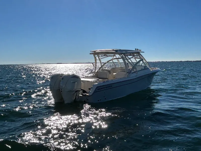 Slide: The Image of Grady-White Freedom 285 2026 - 5