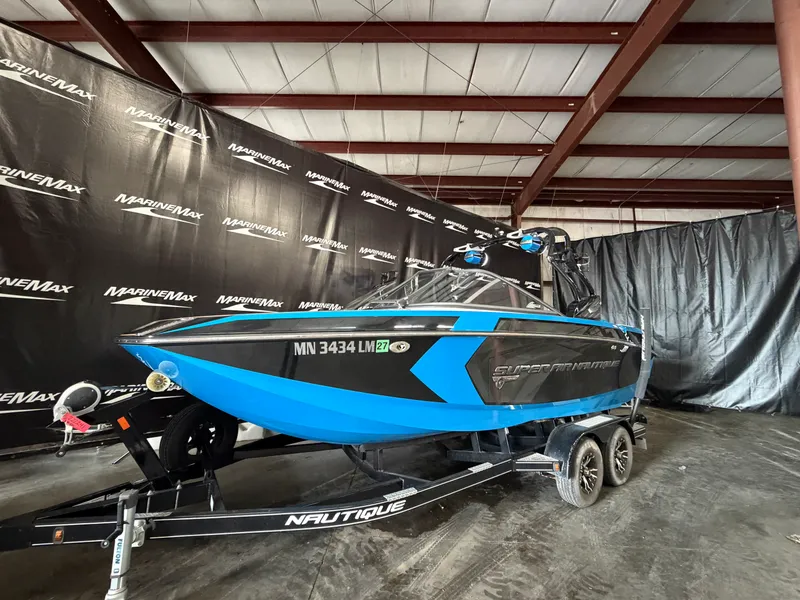 Slide: The Image of Nautique Super Air Nautique G21 2016 - 4