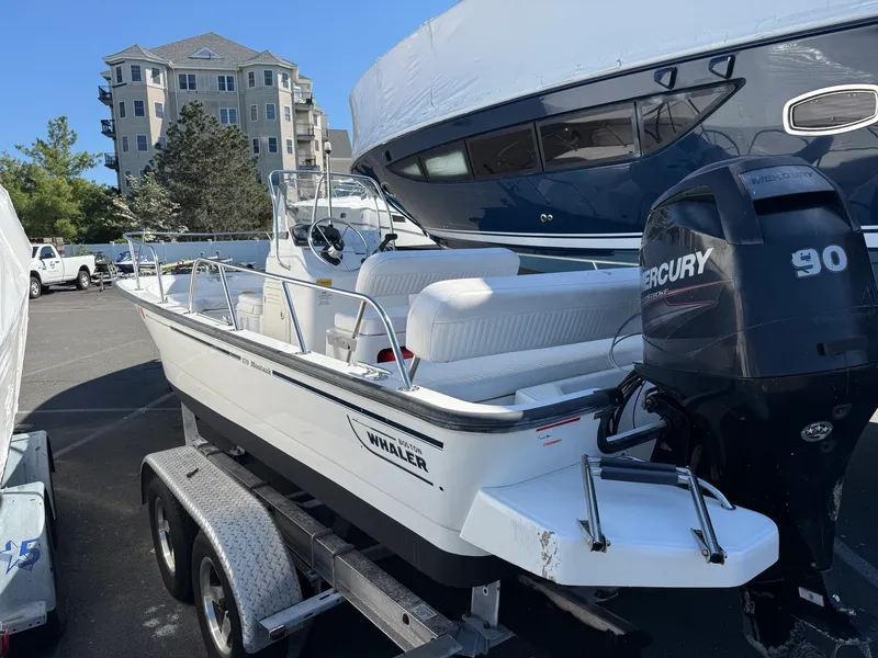 The Image of Boston Whaler 170 MONTAUK 2014 - 0