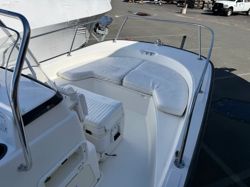 Slide: The Image of Boston Whaler 170 MONTAUK 2014 - 7