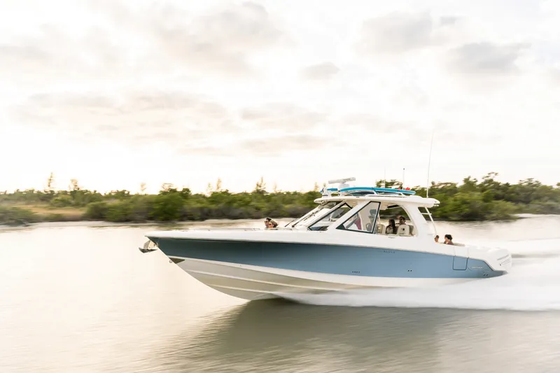 The Image of Boston Whaler 380 Realm 2024 - 0