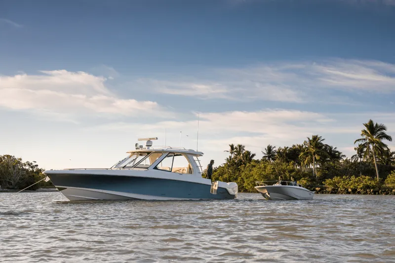 Slide: The Image of Boston Whaler 380 Realm 2024 - 24