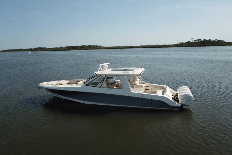 Slide: The Image of Boston Whaler 380 Realm 2024 - 28