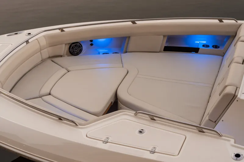 Slide: The Image of Boston Whaler 380 Realm 2024 - 50